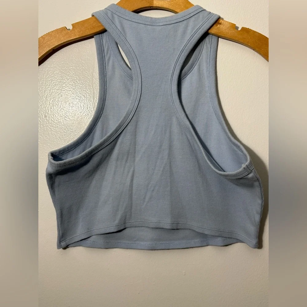 Aspire Alo Yoga Top - Picture 2 of 7